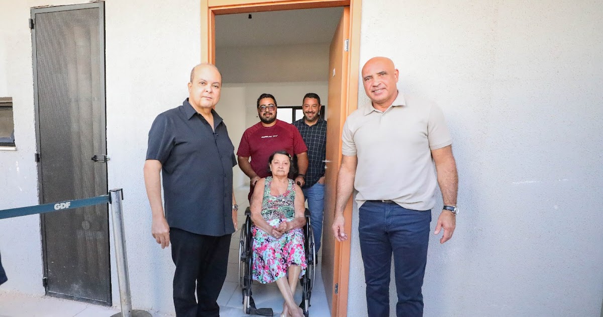 Mais 140 famílias recebem as chaves da casa própria no Sol Nascente