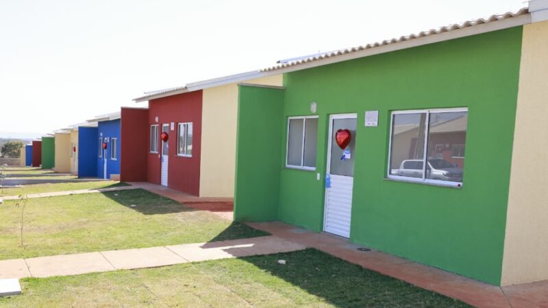 Governo entrega casas e nova captação de água em São Luís de Montes Belos