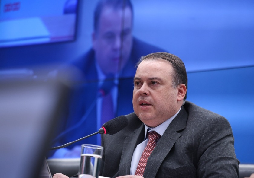 Comissão de Comunicação vai debater a adultização de crianças e adolescentes