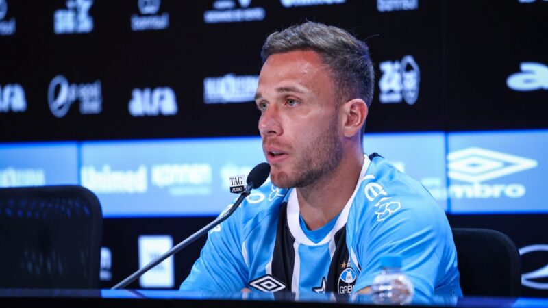 “É o lugar que eu queria estar”, diz Arthur em seu retorno ao Grêmio