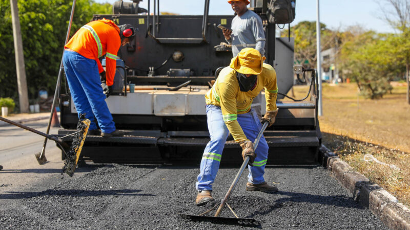 Com investimento de R$ 2,2 milhões, GDF inicia nova etapa de recuperação do asfalto no Lago Norte