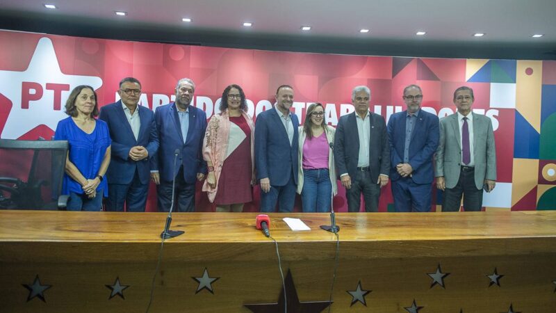 Por 2026, PT reúne siglas de esquerda para tratar de reeleição de Lula