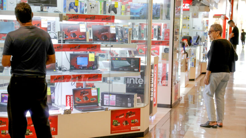 Dia dos Pais: Procon-DF orienta sobre como fazer compras seguras e evitar golpes