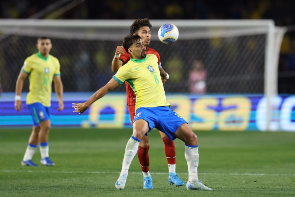Times da Premier League querem Lucas Paquetá após fim de investigação