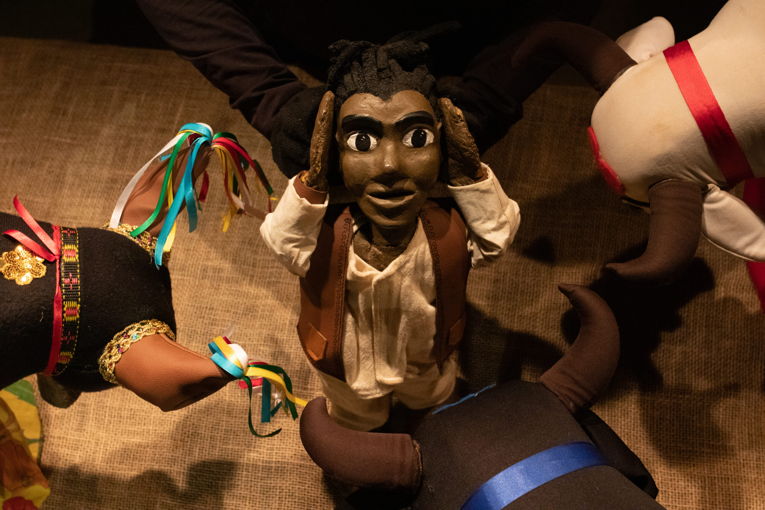 Com apoio do FAC-DF, companhia brasiliense de teatro leva projeto Bonecos na Rural para três estados