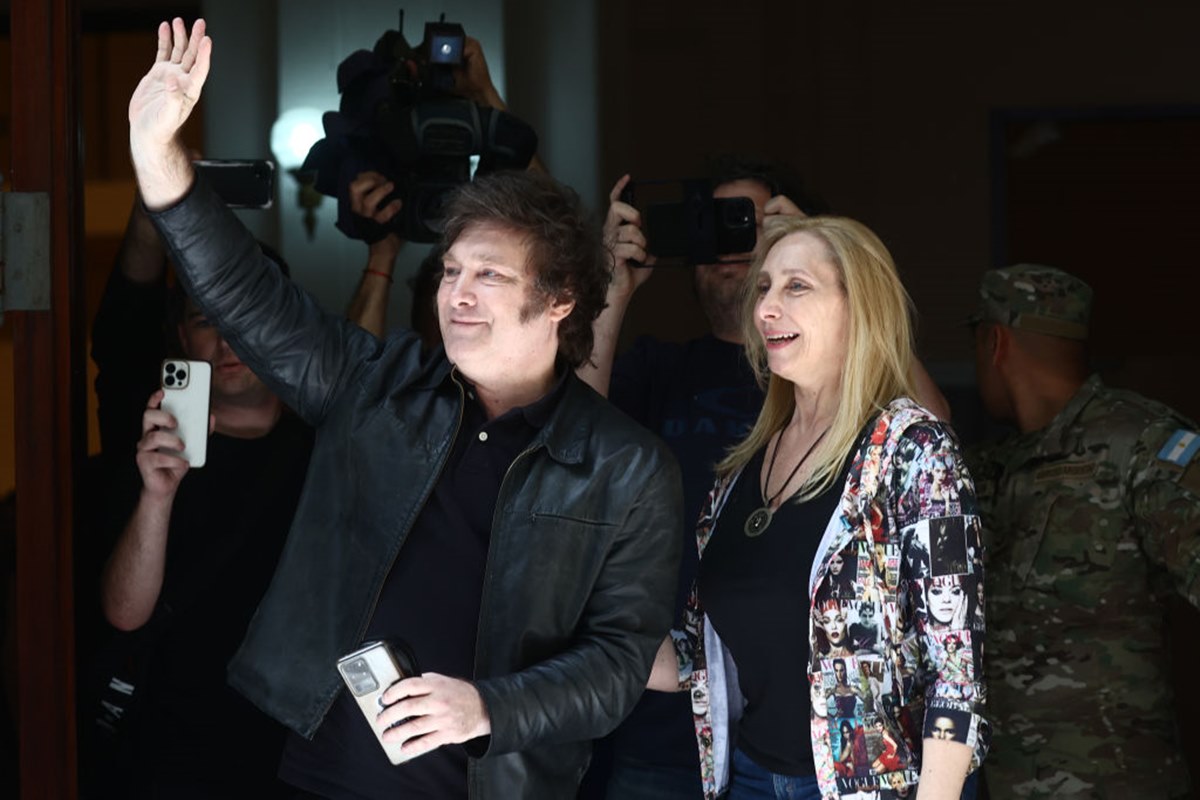 Para governo, novos áudios atribuídos a Karina Milei são um escândalo