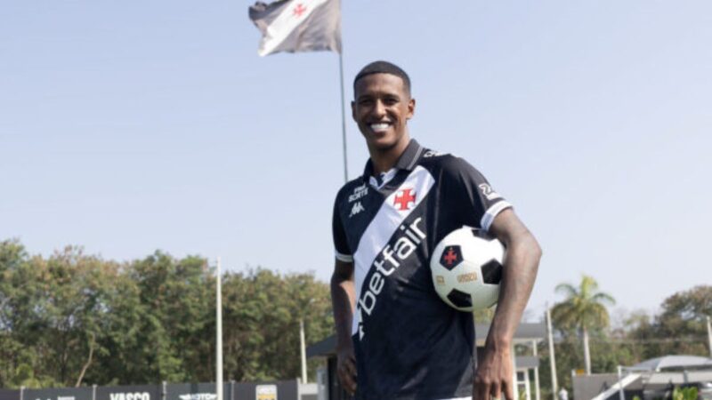 Robert Renan comenta sobre chegada ao Vasco: “Realizei um sonho”