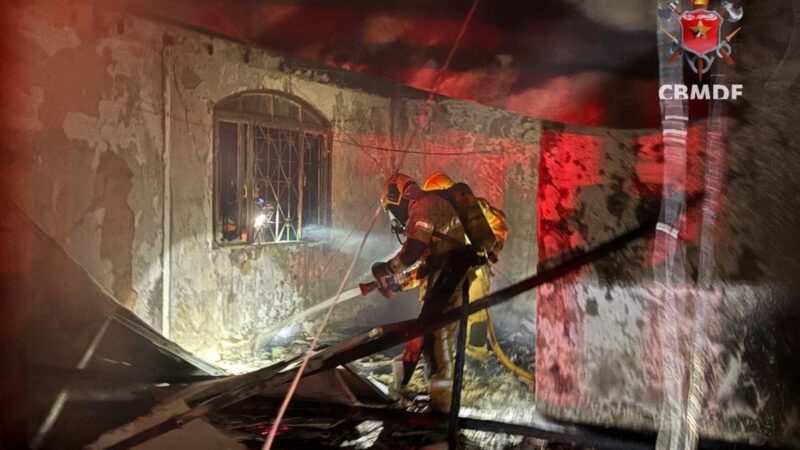 Cinco pessoas morrem em incêndio no DF