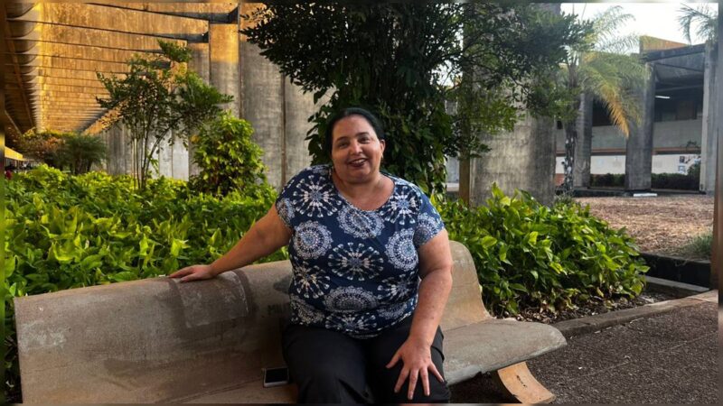 Da portaria às salas de aula: funcionária é aprovada em letras na UnB