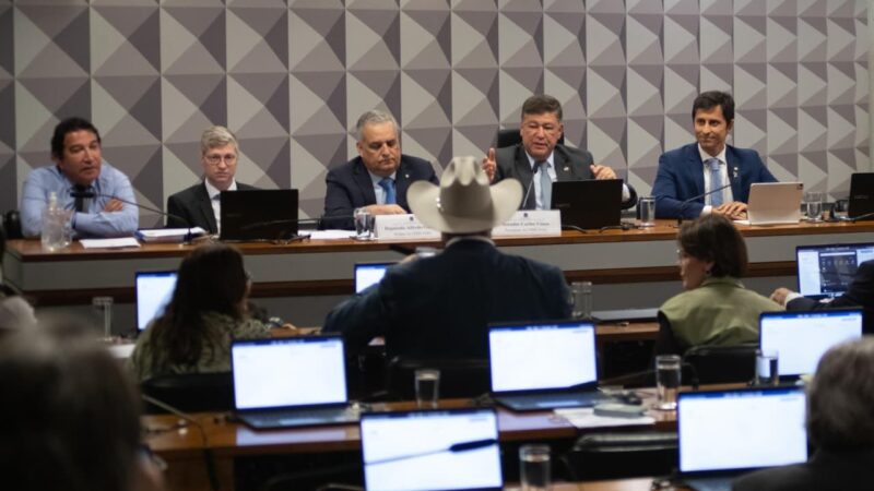 Com oposição no comando, CPMI do INSS começa com lista de convocações