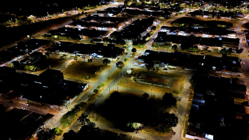 Quadra 26 do Buritis IV, em Planaltina, recebe iluminação pública