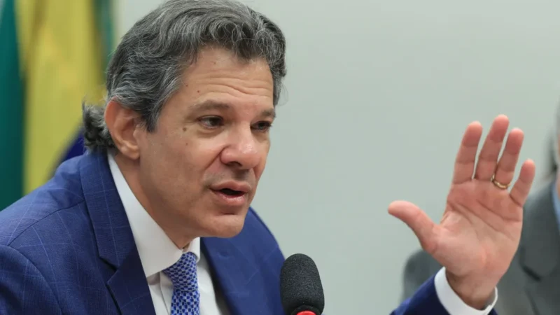 Junto com Alckmin, Haddad diz que Brasil “não pode ser quintal de ninguém”