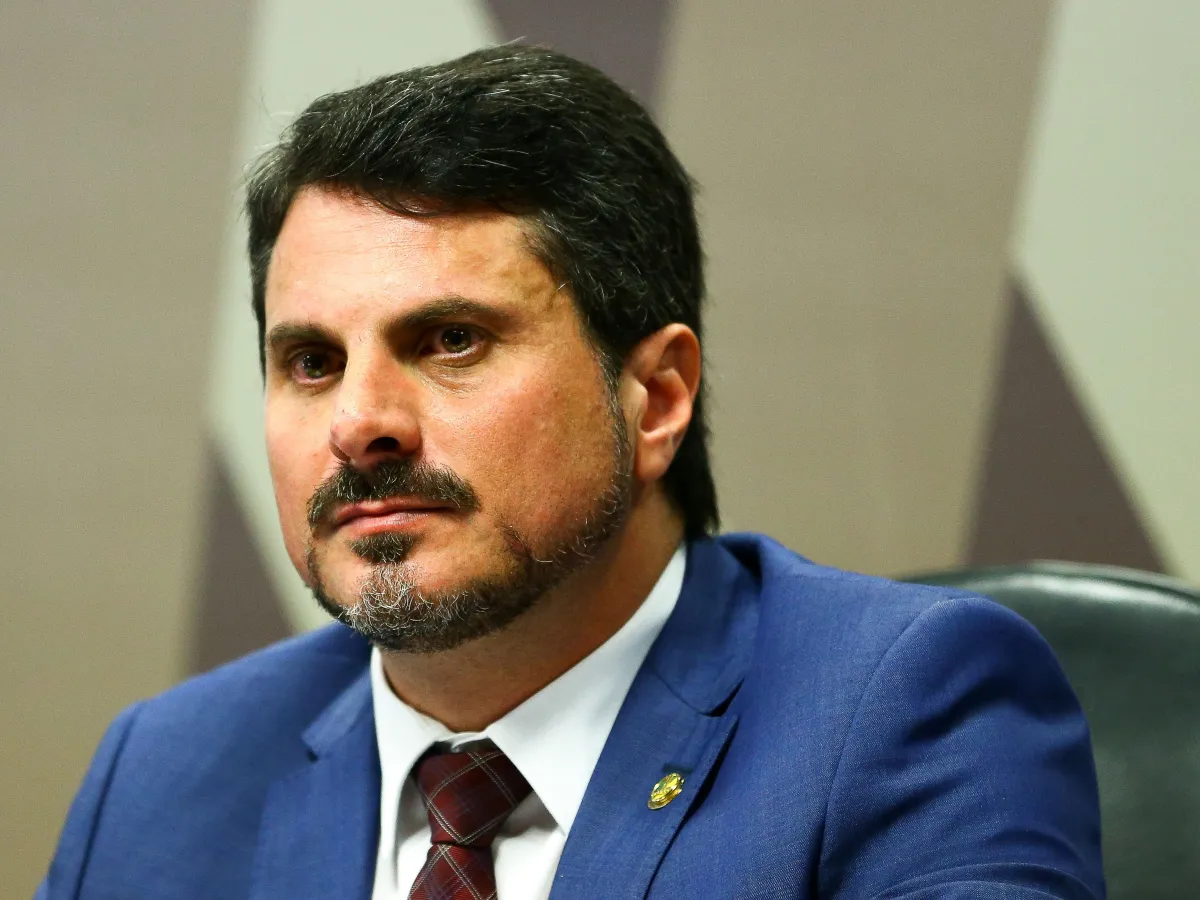 PF indicia Marcos do Val por obstrução e corrupção de menor