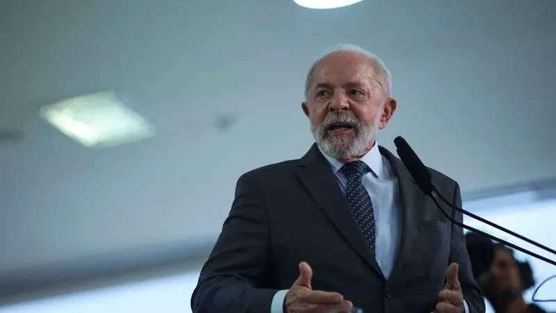 Lula assina decreto que institui política nacional para a primeira infância