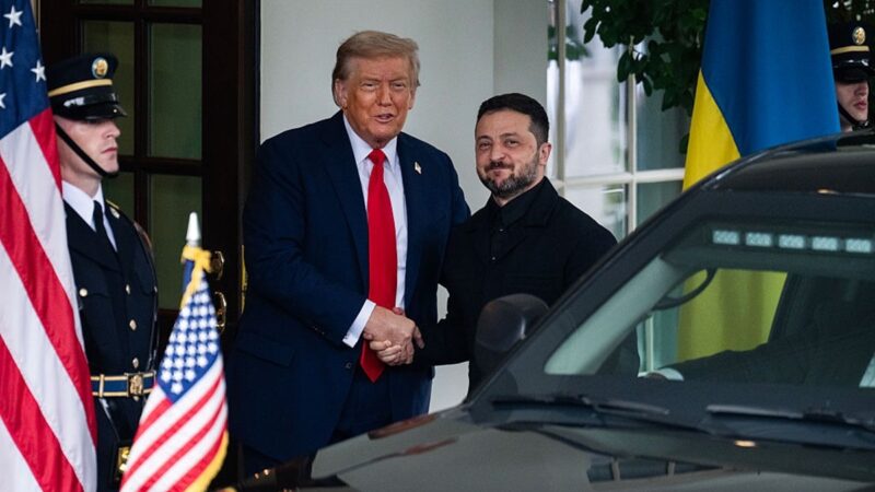 Trump diz que EUA não financiam mais a Ucrânia: “Só vendemos armas”