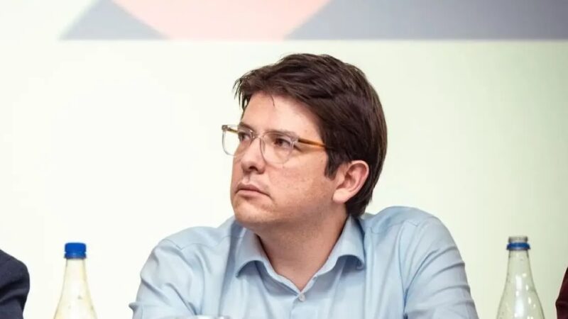 Colômbia condena adolescente que assassinou pré-candidato à presidência Miguel Uribe