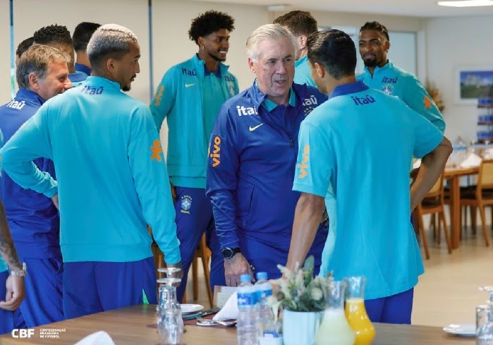 Últimos testes antes da Copa: Seleção Brasileira se apresenta na Granja Comary