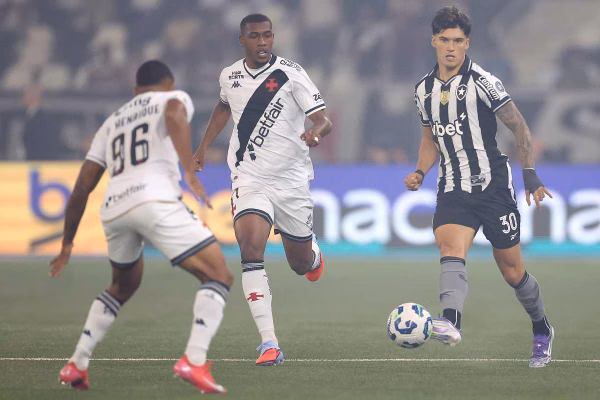 Botafogo: Davide Ancelotti destaca decepção e foco no Brasileiro