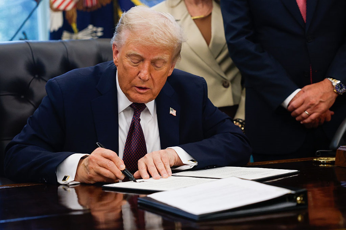 Remédios, caminhões: Trump anuncia novas tarifas para 1º de outubro