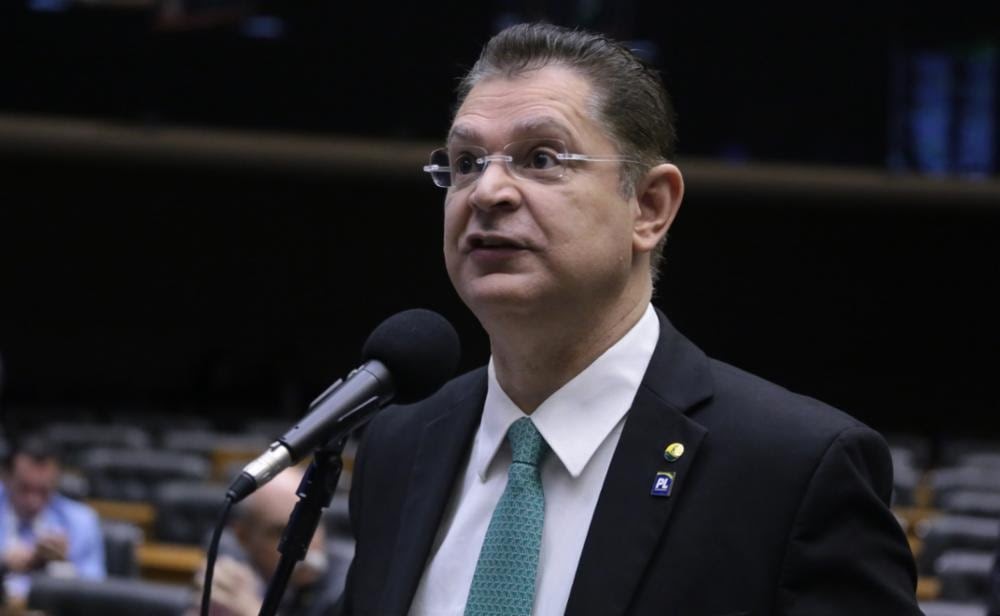 Motta vai colocar anistia em votação e relator vai ser de partido de centro, diz líder do PL
