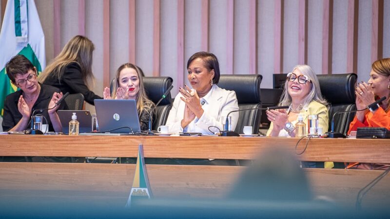“Não basta ocupar espaços, precisamos transformá-los”, diz Doutora Jane em solenidade sobre liderança feminina