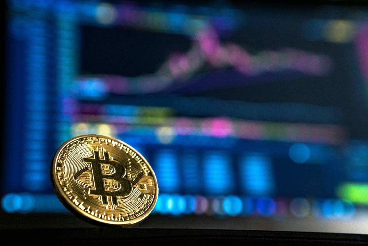 Bitcoin avança e ultrapassa US$ 115 mil pela 1ª vez desde agosto