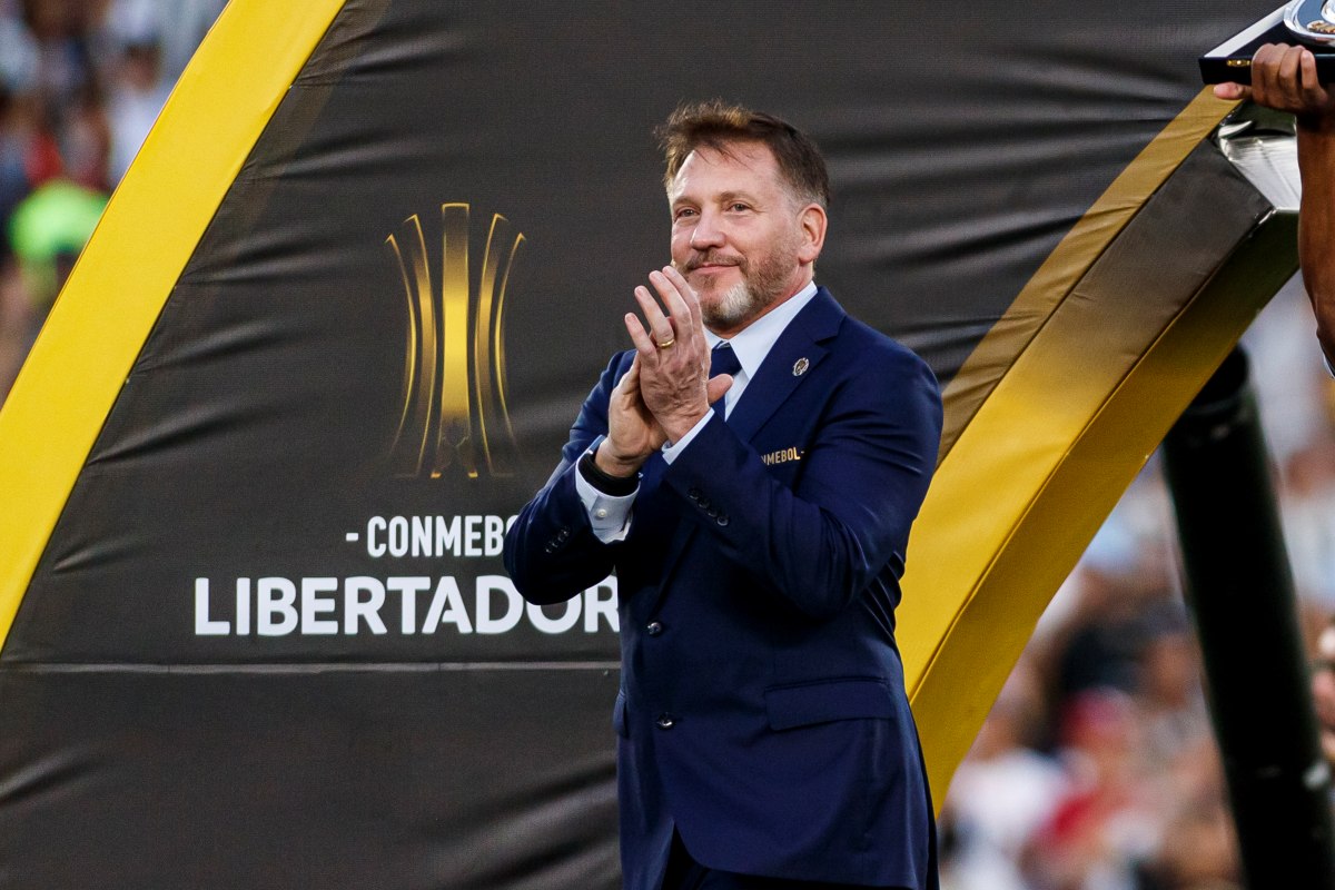 Conmebol reforça pedido por Copa do Mundo 2030 em Argentina e Uruguai