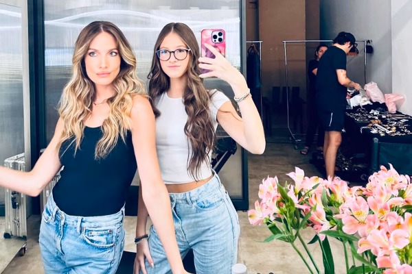 Morre Anne-Marie, filha da modelo Schynaider Moura, aos 16 anos