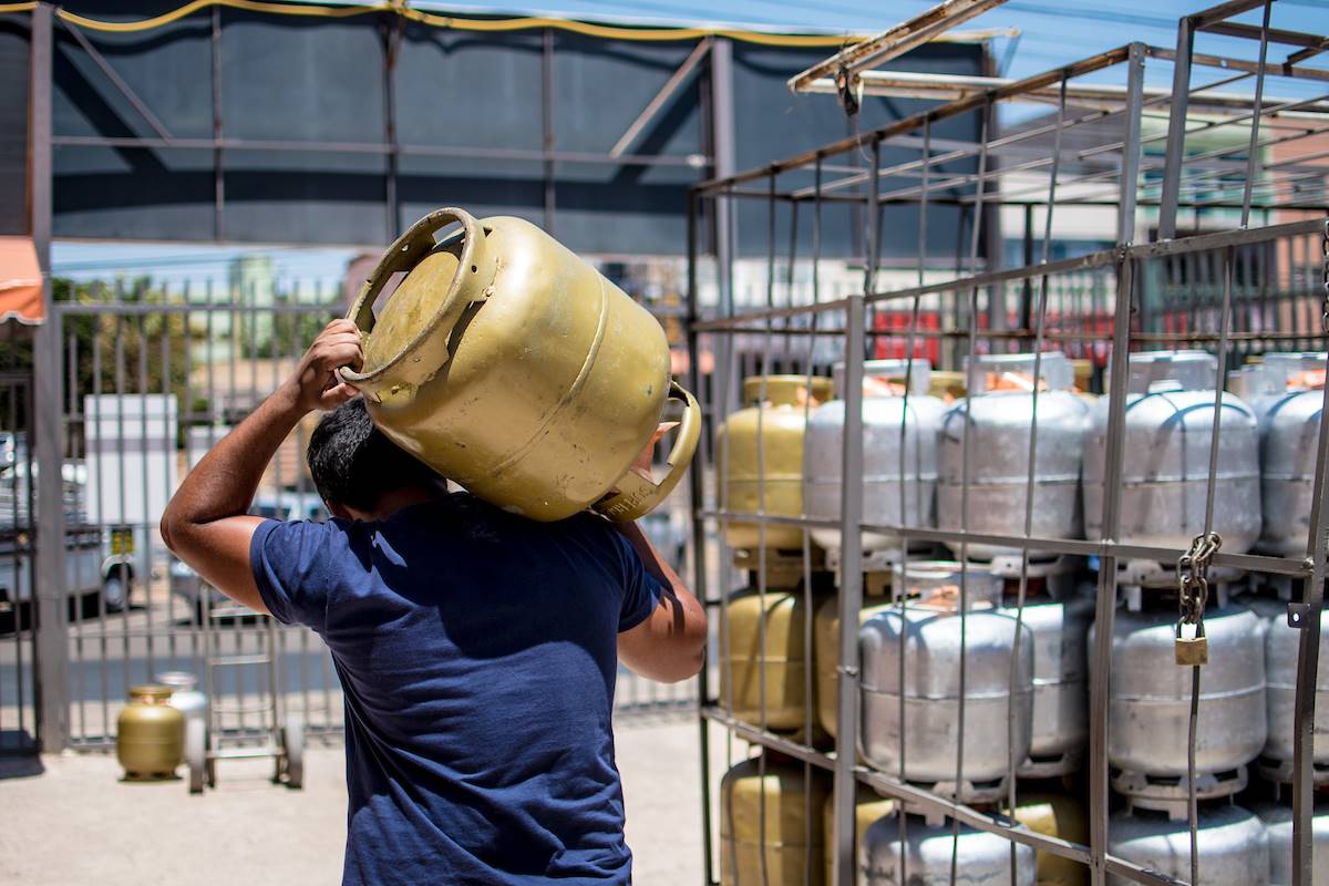 Preço do gás de cozinha vai aumentar no DF. Confira valor