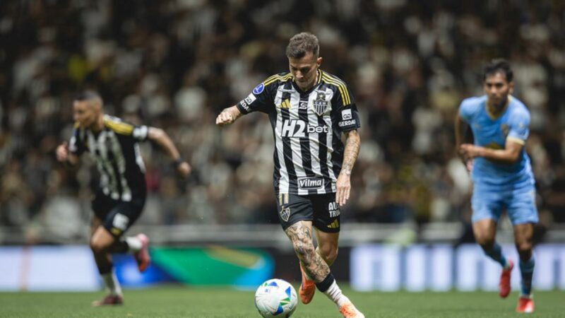 Galo vence Bolívar nos acréscimos e vai à semifinal da Sul-Americana