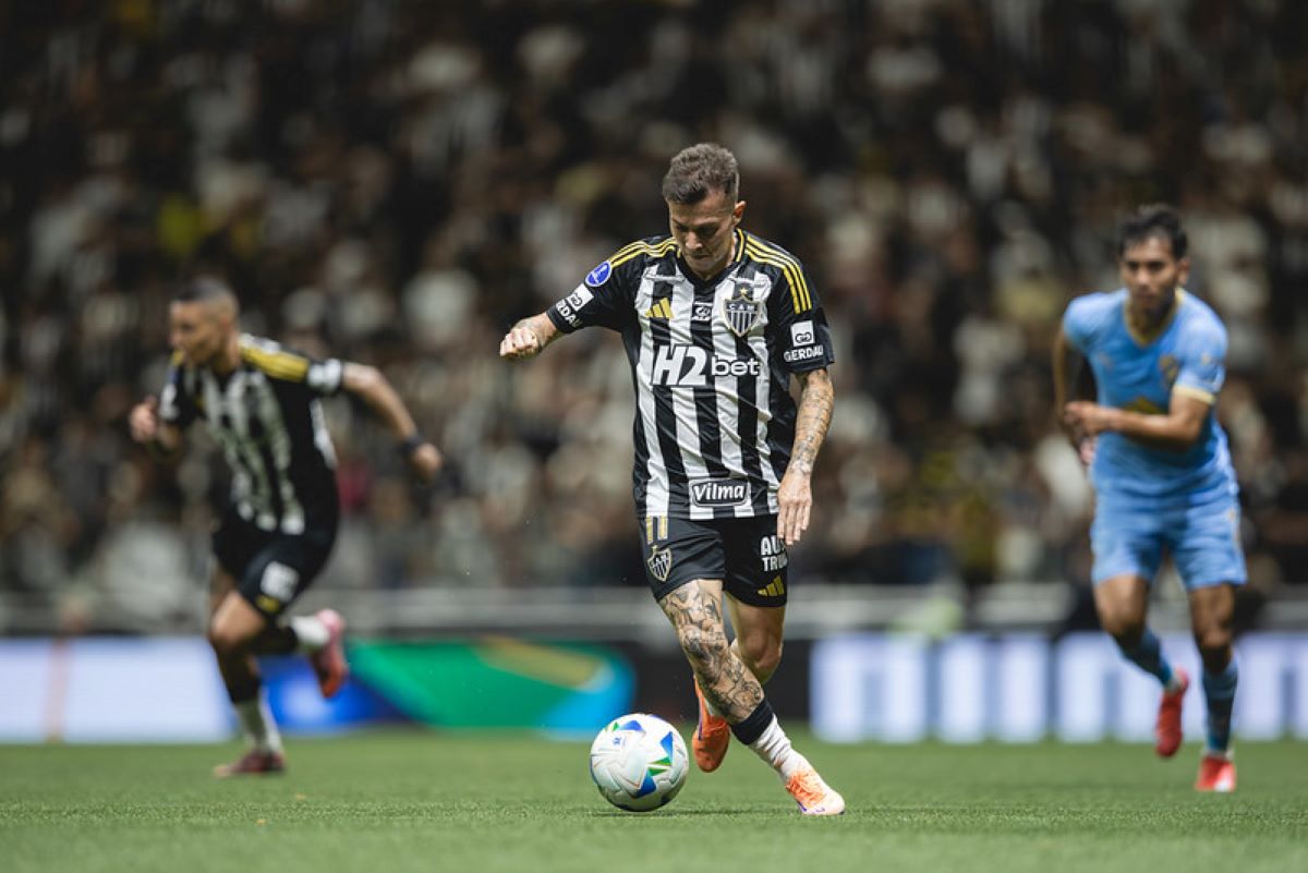 Galo vence Bolívar nos acréscimos e vai à semifinal da Sul-Americana