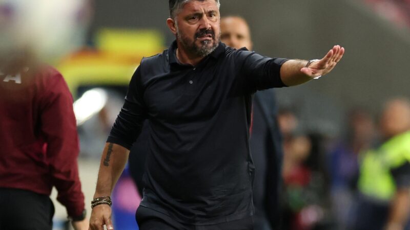 Técnico da Itália discute com atacante de Israel após vitória. Vídeo