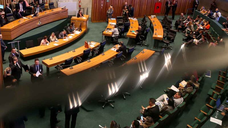 Proposta de cidadão honorário causa “climão” na Câmara Legislativa