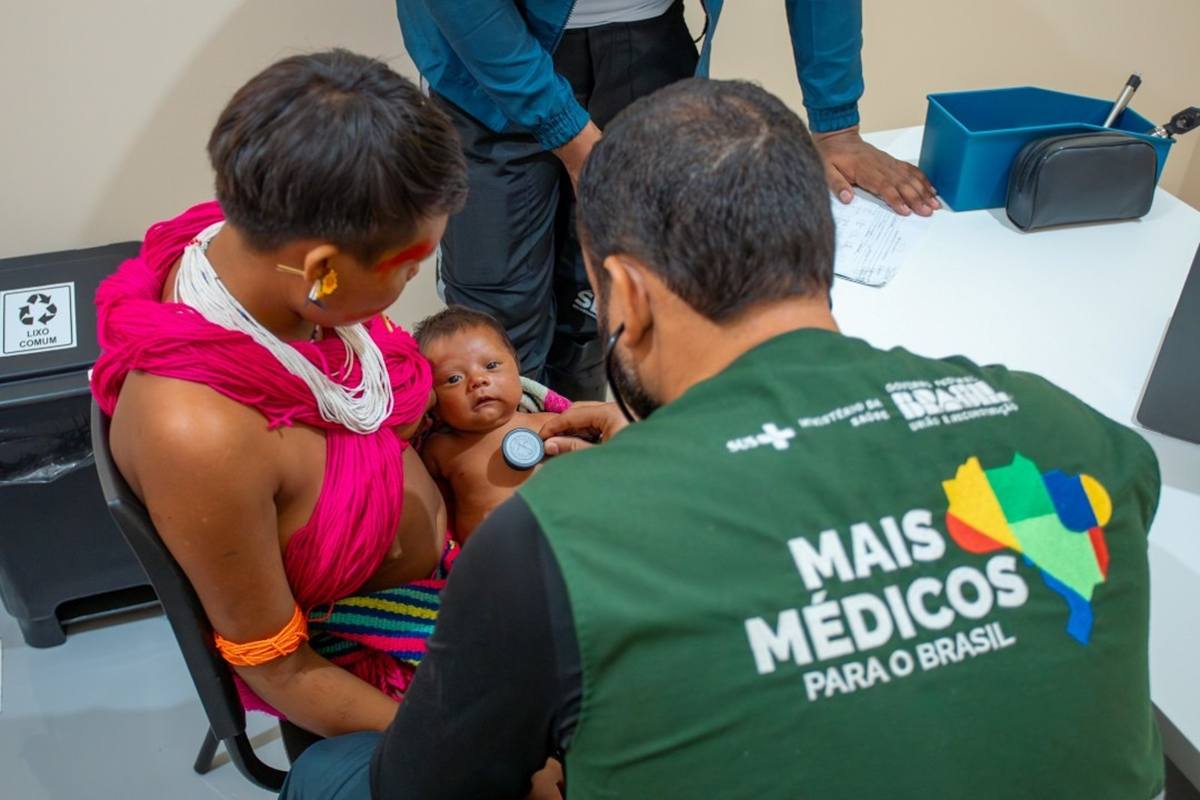 Governo inaugura primeiro centro de saúde indígena na terra Yanomami