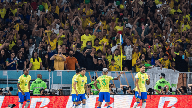 Jogadores comentam vitória do Brasil diante do Chile no Maracanã; veja