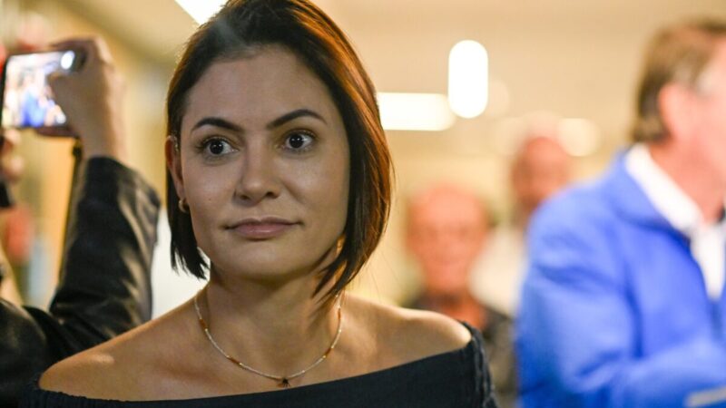 Michelle posta passagem bíblica após 2º dia de julgamento de Bolsonaro
