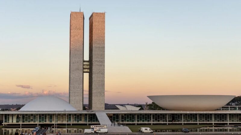 Concurso da Câmara: veja vagas para salários de até R$ 29,4 mil