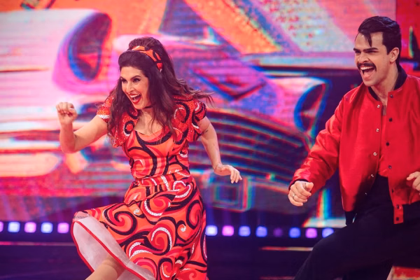 Atriz se revolta com jurado após eliminação do Dança dos Famosos