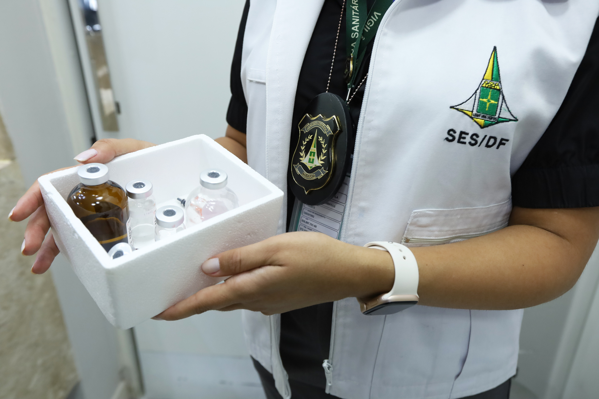 Vigilância Sanitária fiscaliza clínicas de estética no DF