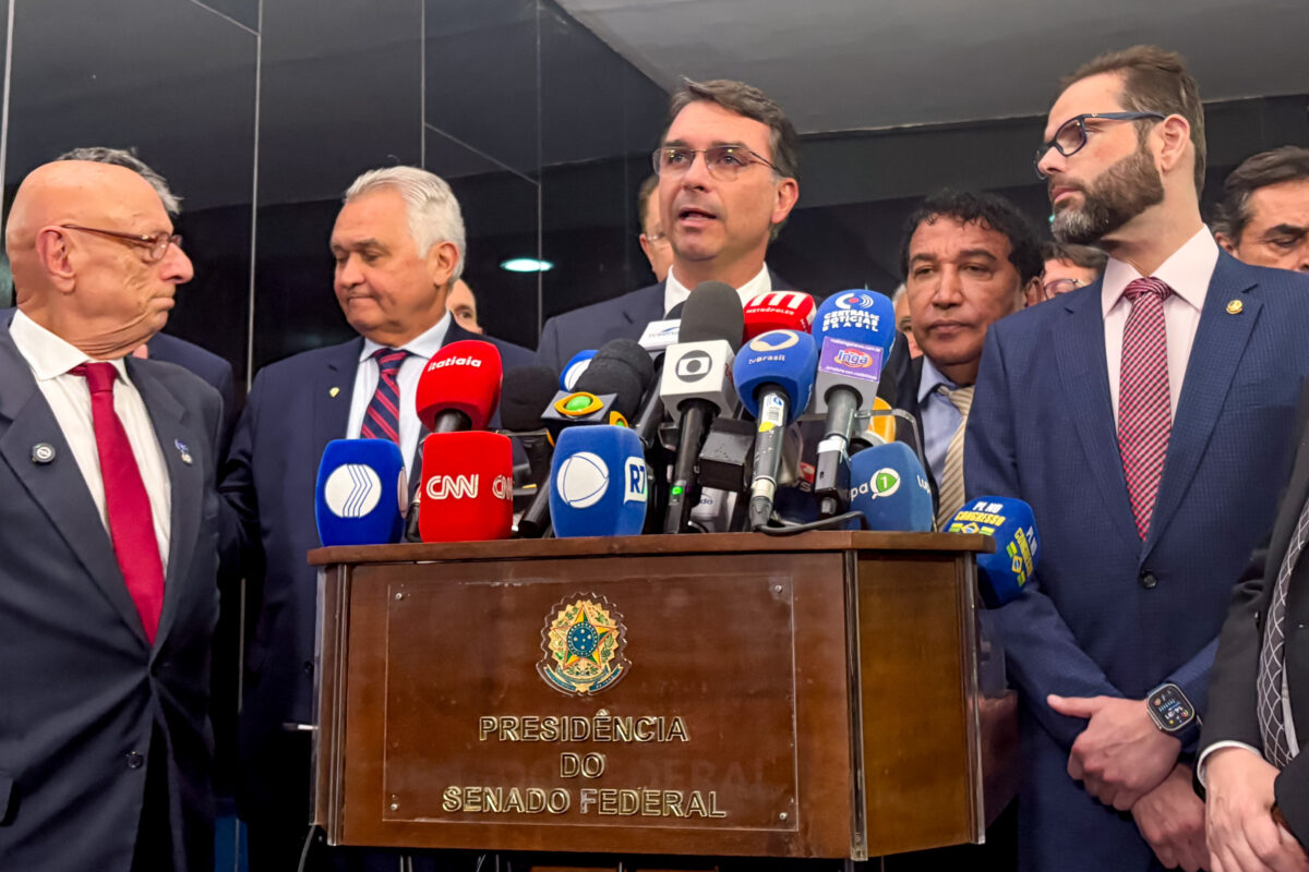 Oposição chama julgamento de Bolsonaro de “barbaridade” e pede CPI
