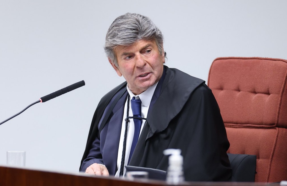 Em voto, Fux minimiza envolvimento de Garnier em reunião golpista