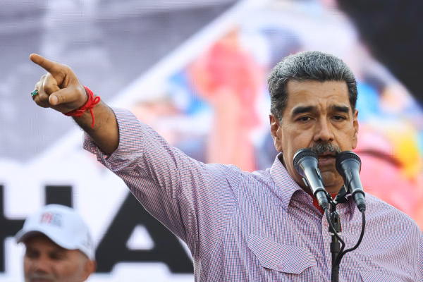 Maduro: oito navios dos EUA apontam 1,2 mil mísseis para a Venezuela