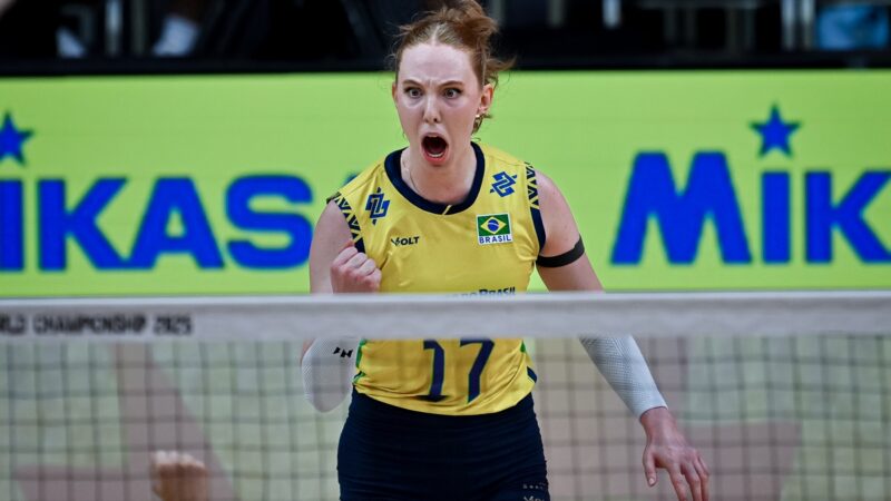 Por vaga na final, Brasil encara Itália no Mundial de Vôlei feminino