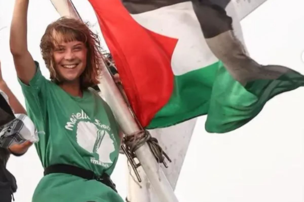 Greta Thunberg é vista com camiseta em homenagem a Marielle Franco