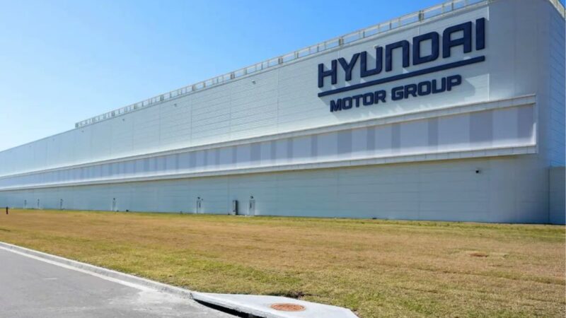 EUA: governo prende 475 imigrantes após operação em fábrica da Hyundai