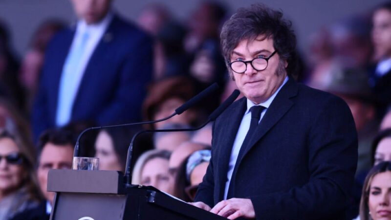 Javier Milei veta lei de financiamento a universidades argentinas