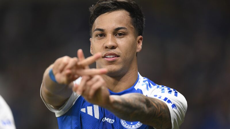 Veja quem pode estrear na Seleção Brasileira contra o Chile