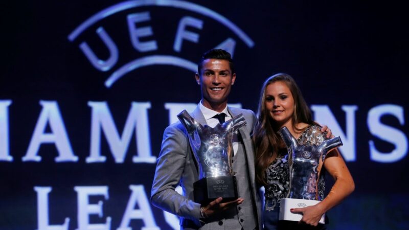 Ex-melhor do mundo anuncia aposentadoria do futebol; confira