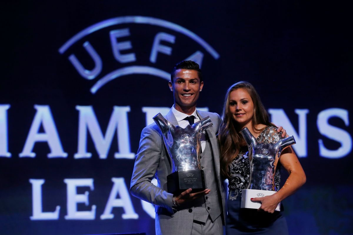 Ex-melhor do mundo anuncia aposentadoria do futebol; confira