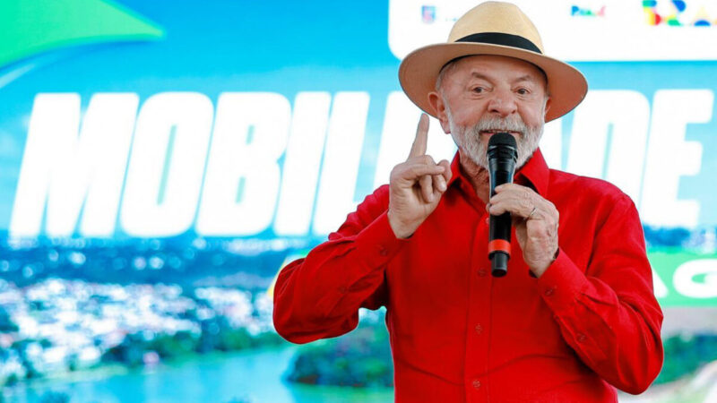 Lula sobre fala do governo Trump a respeito de poder militar: bobagem